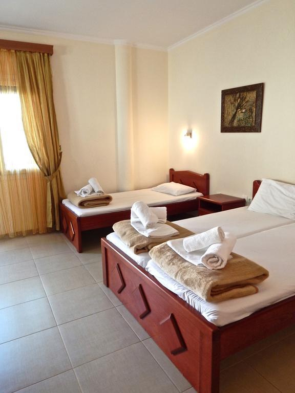 Panorama Apartments And Studios Chrysi Ammoudia Bagian luar foto