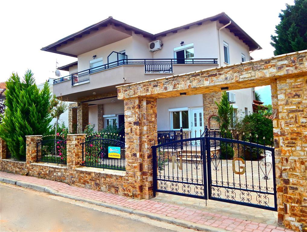 Panorama Apartments And Studios Chrysi Ammoudia Bagian luar foto